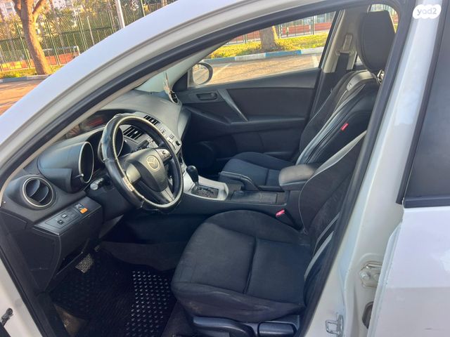 מודעת רכב מאזדה 3