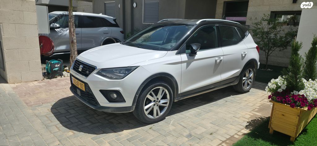 מודעת רכב סיאט ארונה