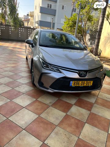 מודעת רכב טויוטה קורולה