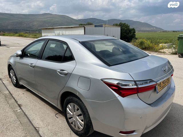 מודעת רכב טויוטה קורולה