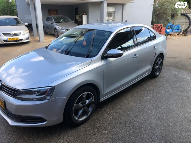 מודעת רכב פולקסווגן ג'טה 