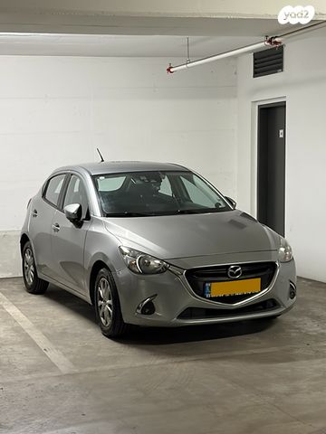 מודעת רכב מאזדה 2