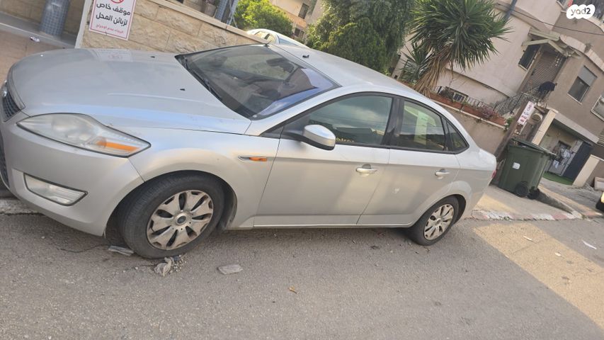 מודעת רכב פורד מונדאו