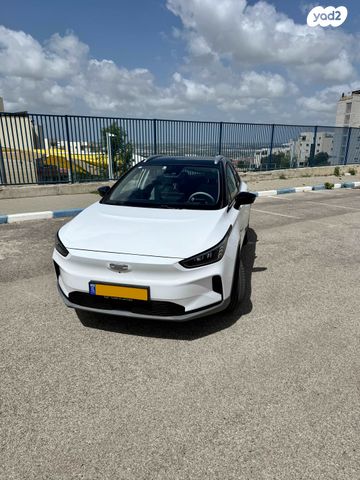 מודעת רכב ג׳ילי Geometry C