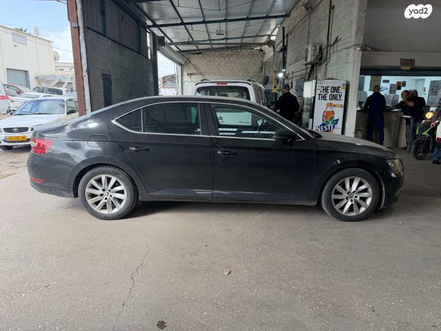 מודעת רכב סקודה סופרב