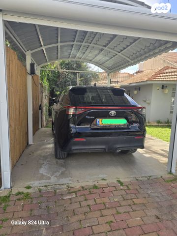 מודעת רכב טויוטה bZ4X