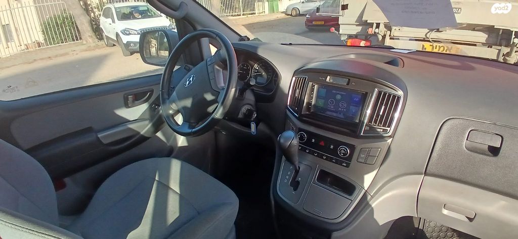 מודעת רכב יונדאי H-1 / i800