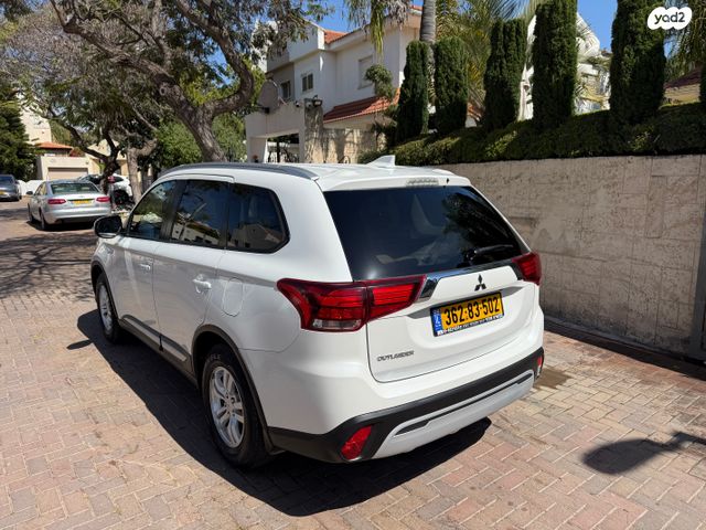 מודעת רכב מיצובישי אאוטלנדר 1