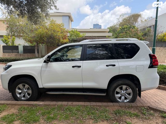 מודעת רכב טויוטה לנד קרוזר