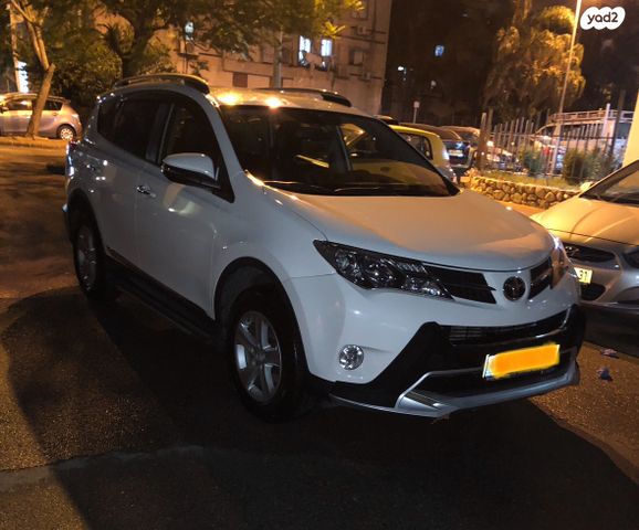 מודעת רכב טויוטה RAV4
