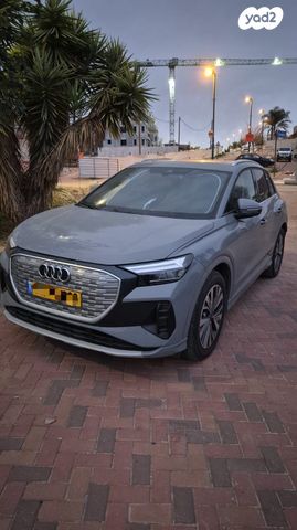 מודעת רכב אאודי Q4 e-tron