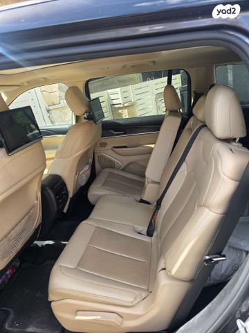 מודעת רכב ג'יפ גרנד צ'ירוקי