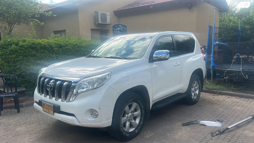 מודעת רכב טויוטה לנד קרוזר