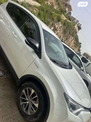 מודעת רכב טויוטה RAV4