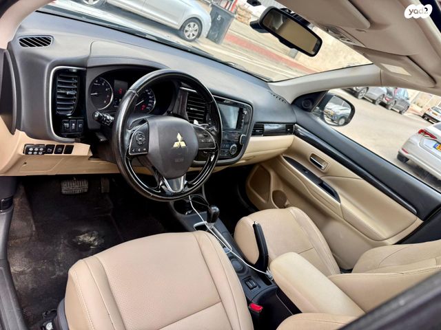 מודעת רכב מיצובישי אאוטלנדר 2