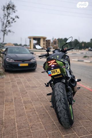 מודעת רכב קאוואסאקי Z900