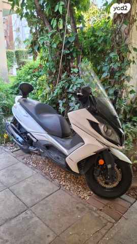 מודעת רכב קימקו דאון-טאון 350