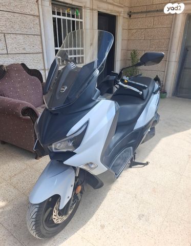 מודעת רכב סאן יאנג ג'וי-מקס Z-250