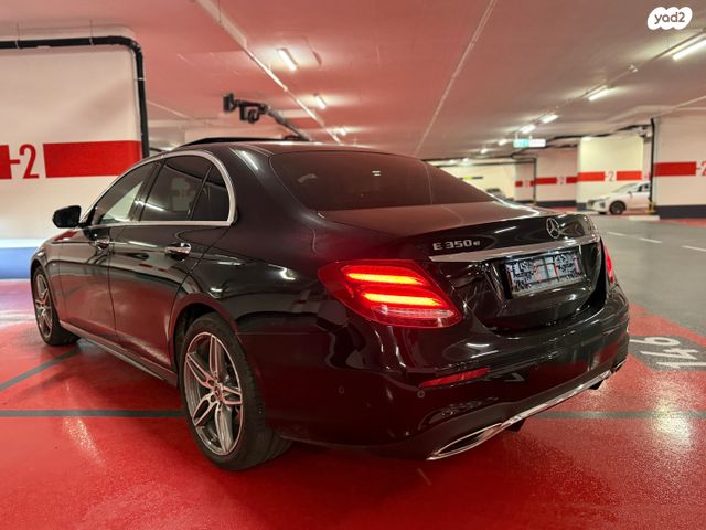 מודעת רכב מרצדס-בנץ E-class 2