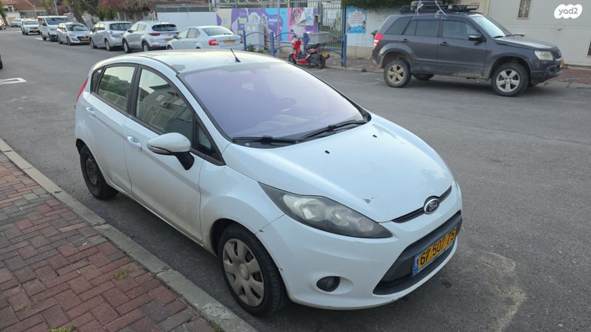 מודעת רכב פורד פיאסטה