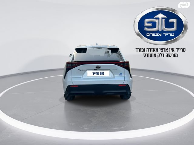 מודעת רכב טויוטה bZ4X 1