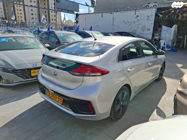 מודעת רכב יונדאי איוניק