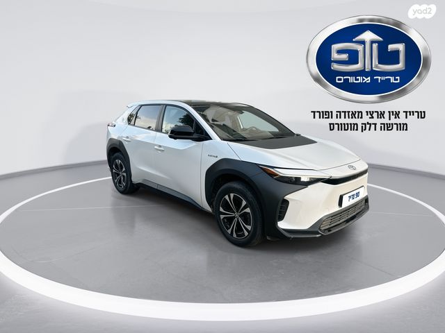 מודעת רכב טויוטה bZ4X 2