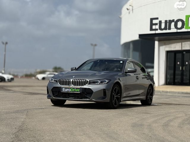 מודעת רכב ב מ וו סדרה 3