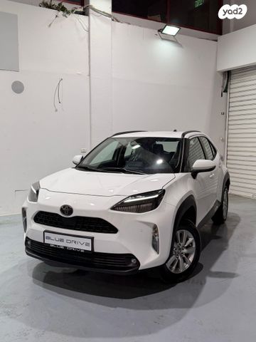 מודעת רכב טויוטה יאריס קרוס 1