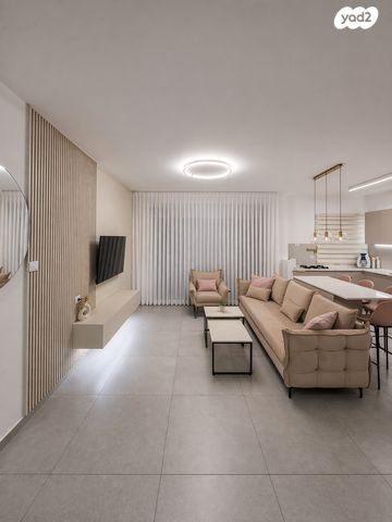 אריאל שרון 7