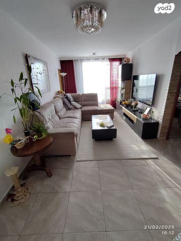 אסתר המלכה 26