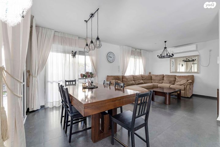 שדה ורבורג 4