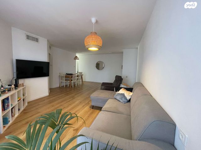 שדרות דואני 16