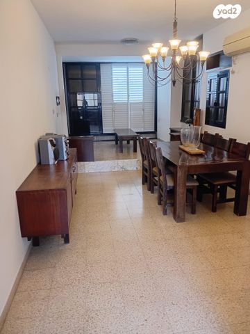 שדרות העצמאות 54