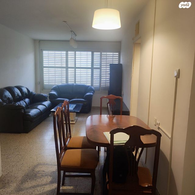 קרן היסוד 106