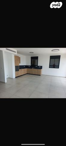 טרומפלדור 32