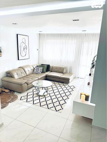 תנועות הנוער 34