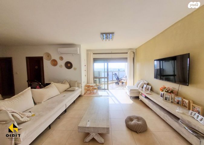 רא"ל חיים לסקוב 