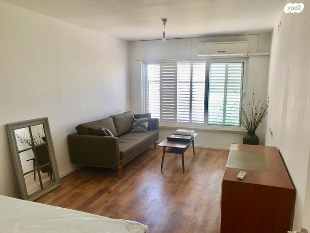 אייזיק חריף 