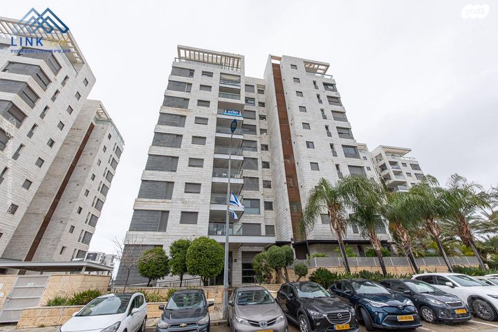 מודעת נכס, אלמוג, טירת כרמל