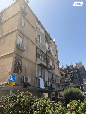 ז'בוטינסקי 20