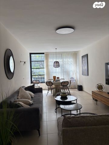 דירה, בורוכוב, גבעתיים