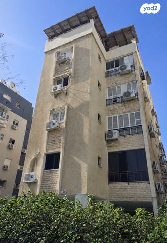 שדרות חיים וייצמן 105