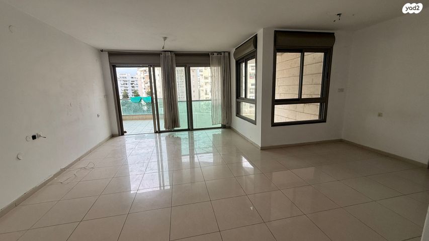 אזורי חן, גימל החדשה