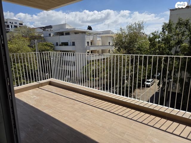 מודעת נכס, הדר, רמת השרון