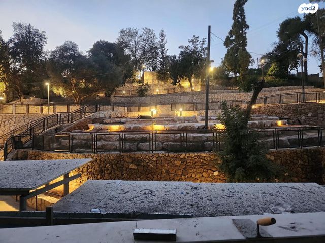 שכונת בן גוריון, מרכז העיר ג'