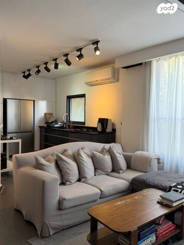 דירה, הדר, רמת השרון