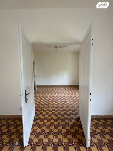 מודעת נכס, גורדון, תל אביב יפו