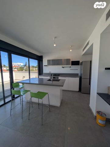 דירה, שיכון דן, נווה דן, תל אביב יפו