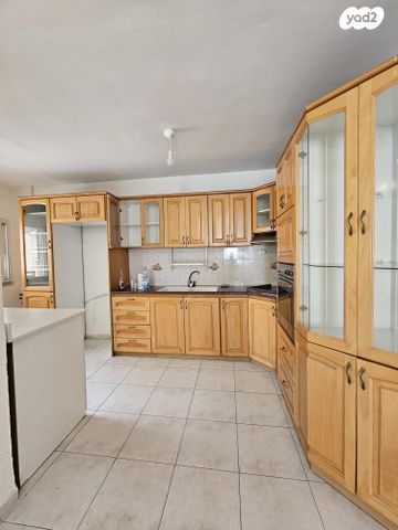 מודעת נכס, דרך עכו חיפה 211, אביבים, קרית מוצקין